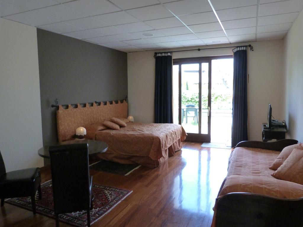 Locanda Da Vittorio Manerba del Garda Δωμάτιο φωτογραφία