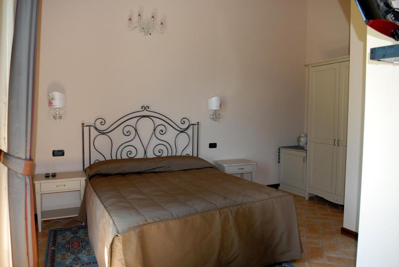 Locanda Da Vittorio Manerba del Garda Εξωτερικό φωτογραφία